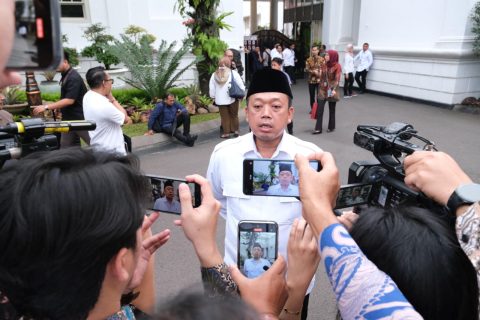 Jelaskan Status HGB di Perairan Sidoarjo, Menteri Nusron: Sertipikat Legal Berupa Tambak Namun Menjadi Laut Karena Abrasi