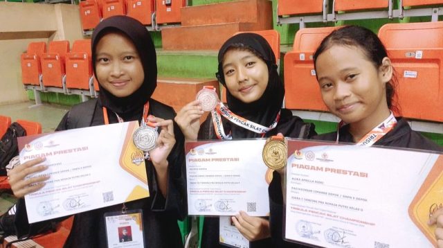 SMPN 9 Depok Sabet 3 Emas dari total 13 Medali di Ajang Silat Nasional 2025