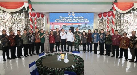 ATR/BPN Serahkan Lahan untuk Dukung Pembentukan 500 Batalion TNI