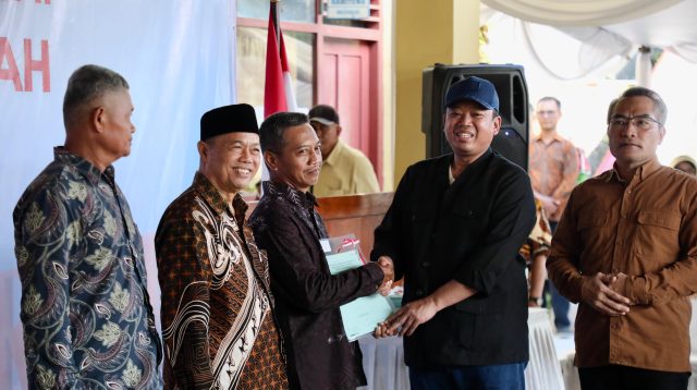 Warga Parangtritis Terima 811 Sertipikat dari Program Konsolidasi Tanah ATR/BPN