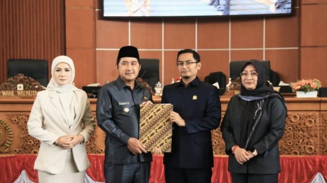 Perubahan APBD 2025 Disahkan Meski Penuh Perdebatan
