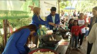 Diversifikasi Olahan Singkong Mahasiswa UPER Dongkrak Ekonomi Desa Barengkok