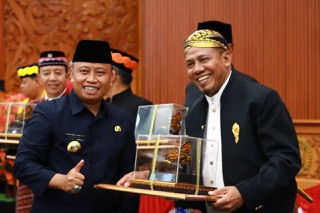 Jaga Marwah Legislatif, Bambang Sutopo Terima BKD Award 2025