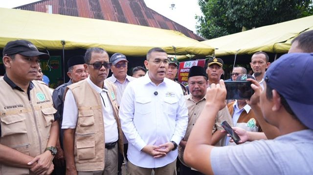 Wamen ATR/BPN Serahkan Bantuan dan Jamin Urusan Pertanahan Korban Bencana Tapanuli Selatan