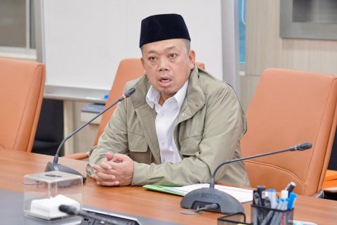 Menteri Nusron Serahkan Persetujuan Substansi RTRW Sulawesi Utara 2025-2044