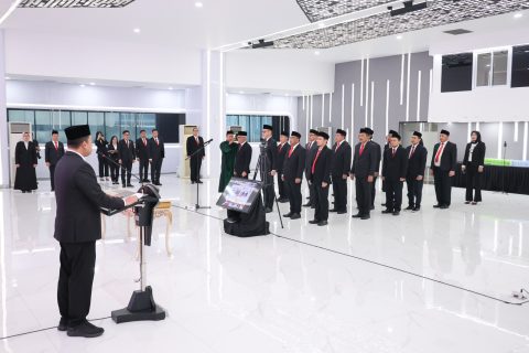 Menteri ATR/BPN Lantik 130 Pejabat, Tekankan Kecepatan Pelayanan