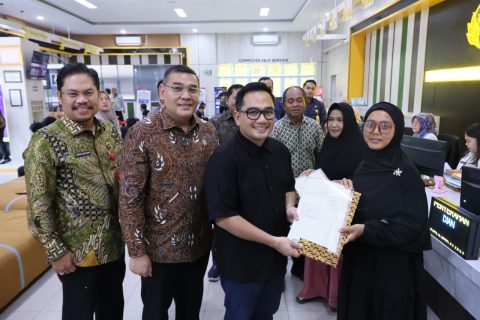 Wamen ATR/BPN dan Komisi II DPR Tinjau Layanan Pertanahan di Batam