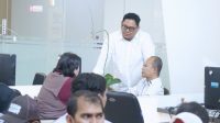 Pejabat Kantah Depok Cek Pelayanan Loket dan Dialog dengan Pemohon