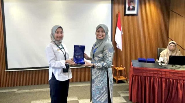 Atasi Pencemaran, Peneliti UPER Kembangkan Alat Deteksi Mikroplastik dari Pelepah Sawit